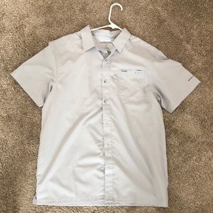 Columbia Men’s collared shirt Grey Size M
